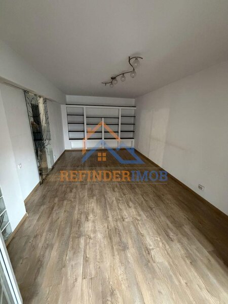 Drumul Taberei Apartament de vanzare cu 3 camere, 2 grupuri sanitare, Bulevardul Timisoara