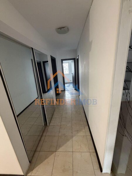 Drumul Taberei Apartament de vanzare cu 3 camere, 2 grupuri sanitare, Bulevardul Timisoara